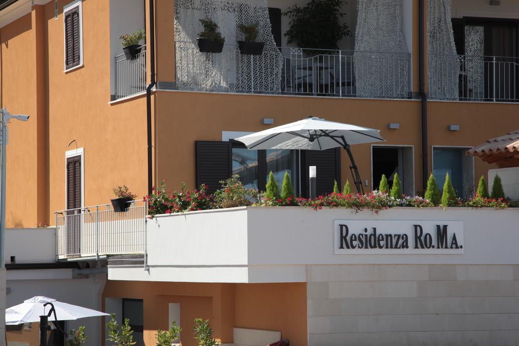 Residenza Roma Bed & Breakfast โตรเปอา ภายนอก รูปภาพ