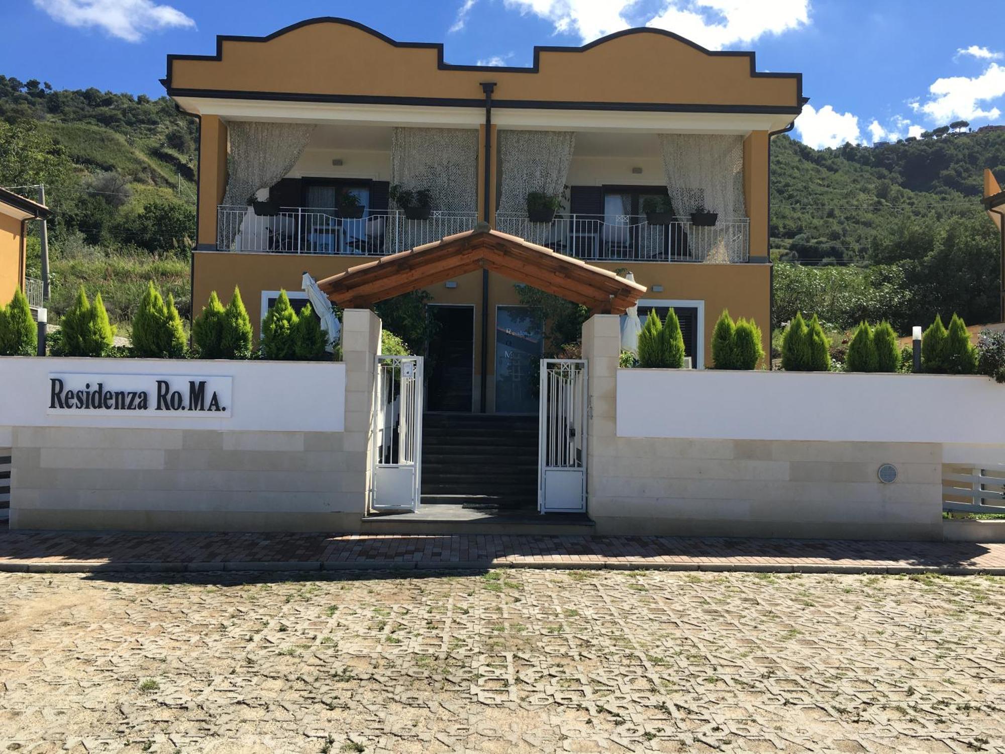 Residenza Roma Bed & Breakfast โตรเปอา ภายนอก รูปภาพ